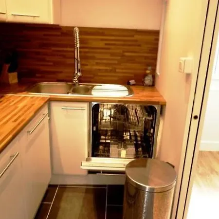 Luxury Three Bed In Just A Couple Of Minutes Walk To The Palais And Beaches 669 Apartment Cannes